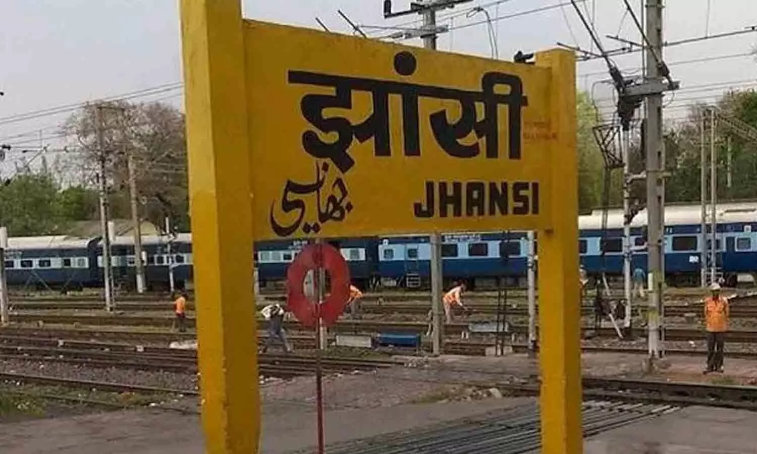 Jhansi News: The death of eight people created a stir in the city, Jhansi stunned by different incidents