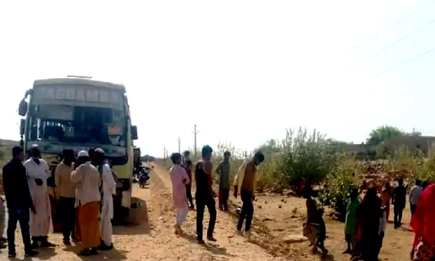 current spreading in Rajasthan moving bus
