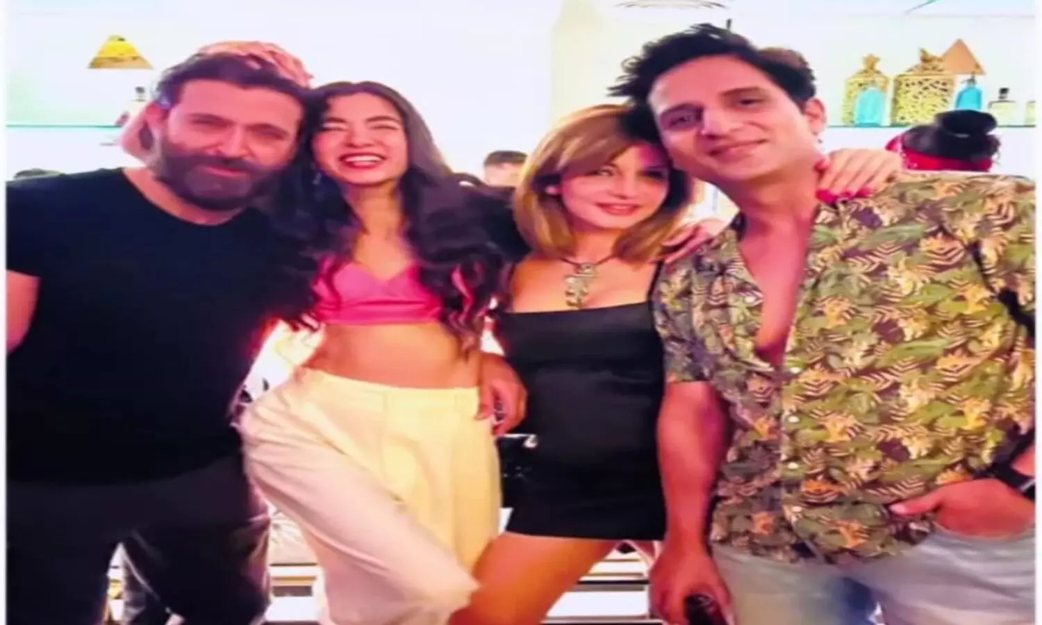 Sussanne Khan Party with Hrithik and Saba Azad