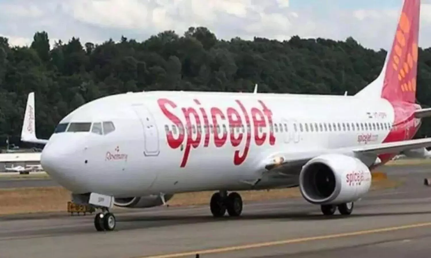 Spicejet 90 pilots banned