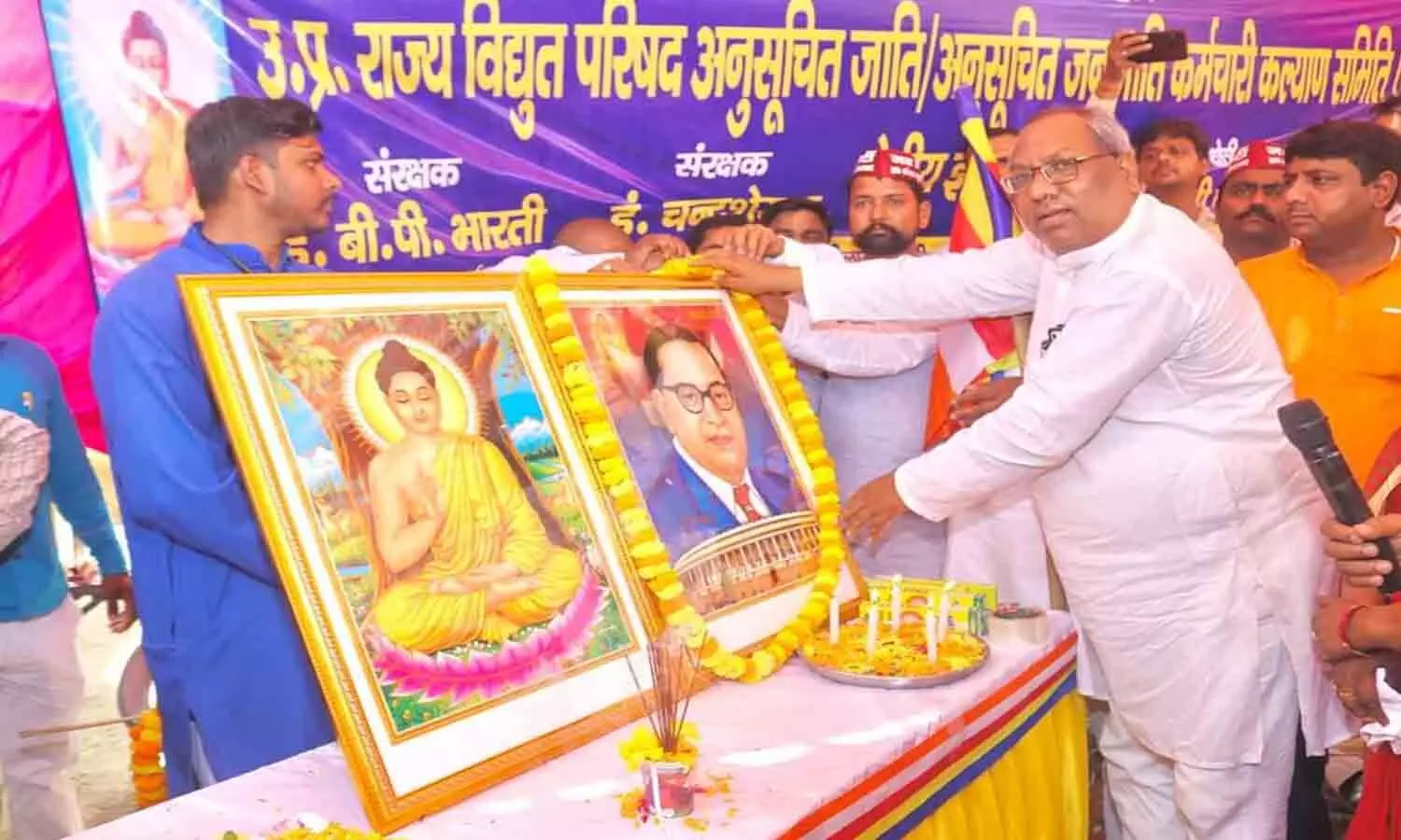 Minister Sanjay Nishad bowed down to Babasaheb, said - the country is moving ahead on the path shown by Ambedkar