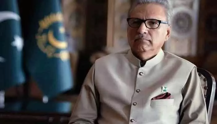 pakistan pm shehbaz sharif cabinet oath ceremony cancelled president arif alvi went on sudden leave