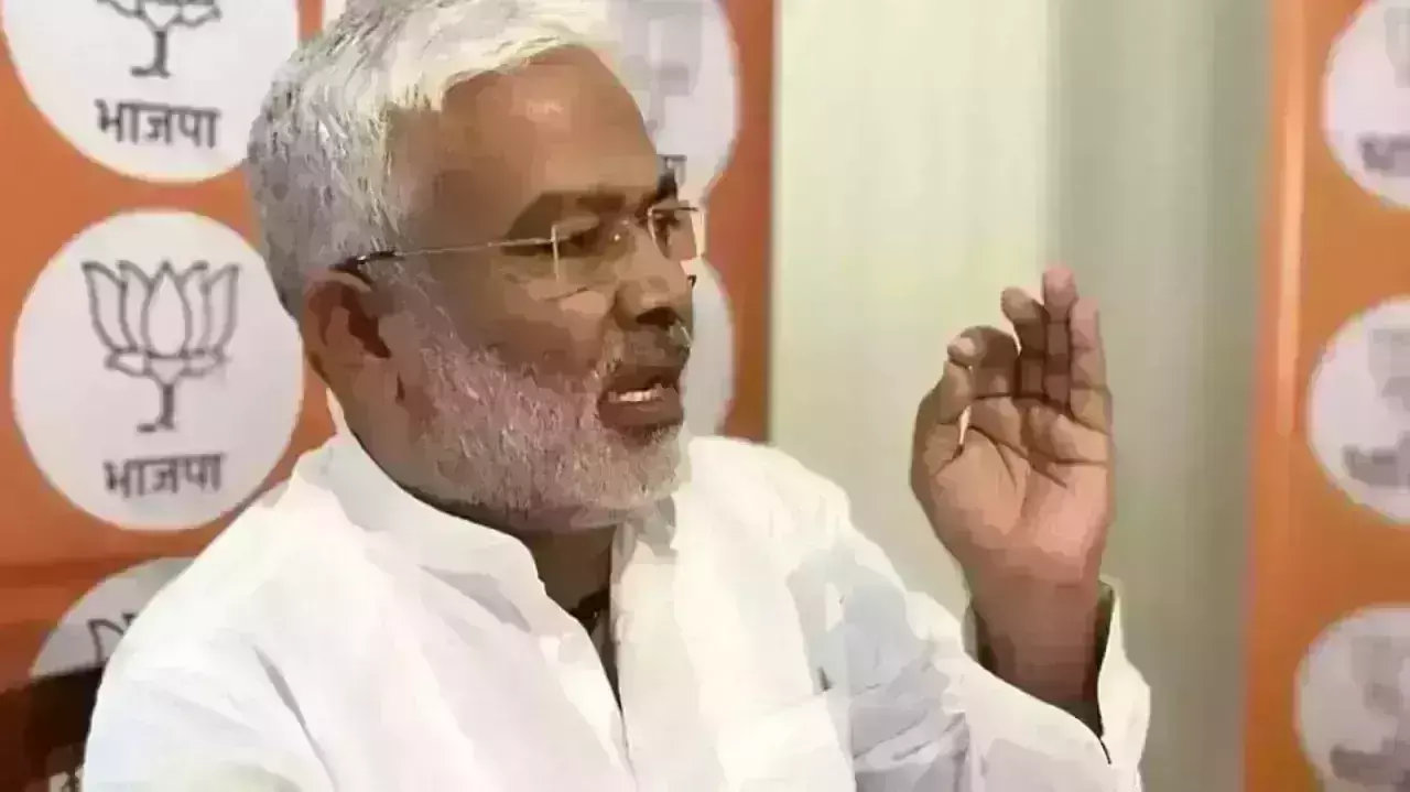 Barabanki: स्वतंत्र देव सिंह का सपा-बसपा और कांग्रेस पर निशाना, BJP सरकार की जमकर की तारीफ