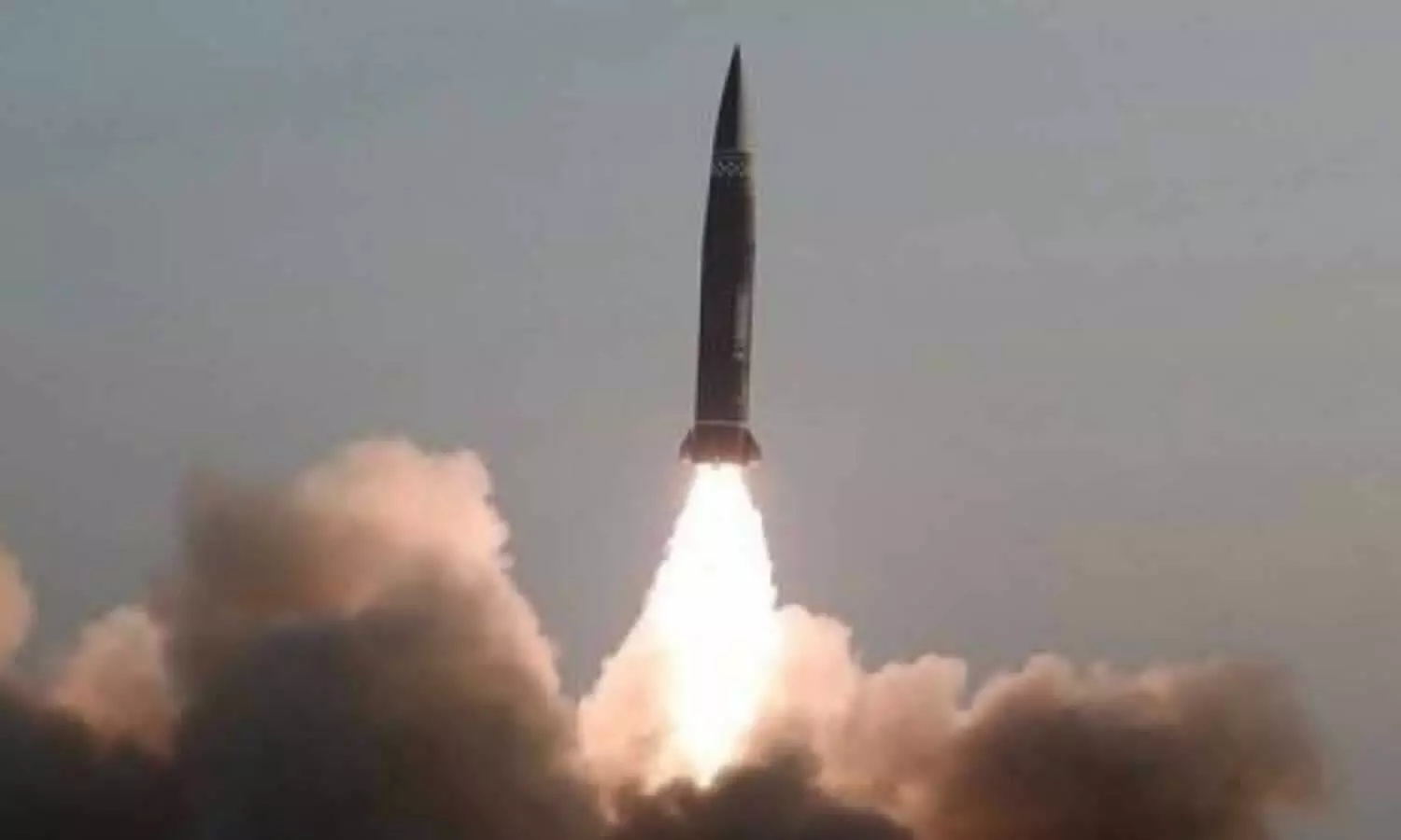 उत्तर कोरिया के तानाशाह को दुनिया की फिक्र नहीं, फिर किया बैलेस्टिक मिसाइल का परीक्षण
