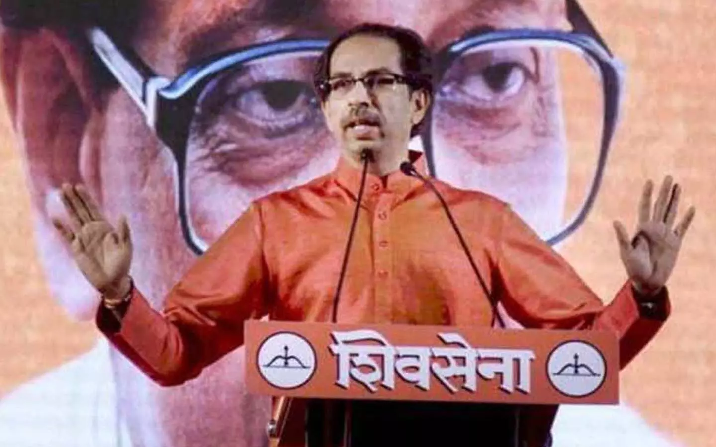 Maharashtra: Uddhav Thackeray roared fiercely in Mumbai rally, told BJP a donkey in gestures