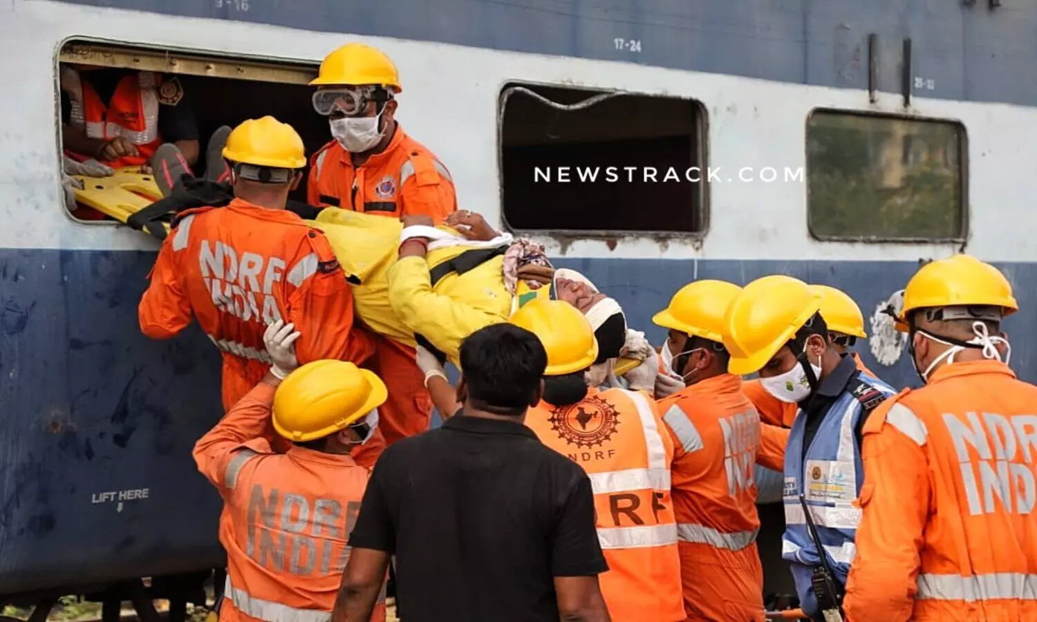 भीषण ट्रेन दुर्घटना: NDRF की टीम ने किया मॉकड्रिल, रेस्क्यू ऑपरेशन में बचाई घायलों की जान