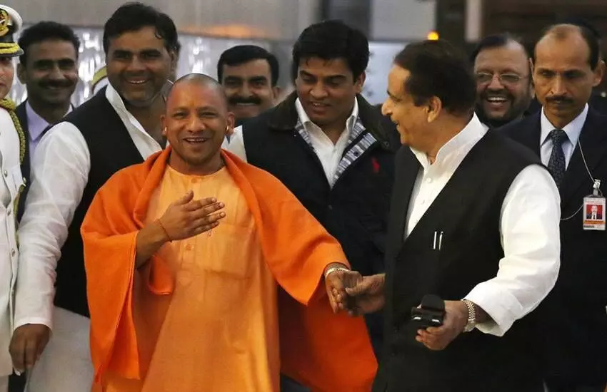 azam khan meet cm yogi adityanath after jail release 27 month in up assembly budget session