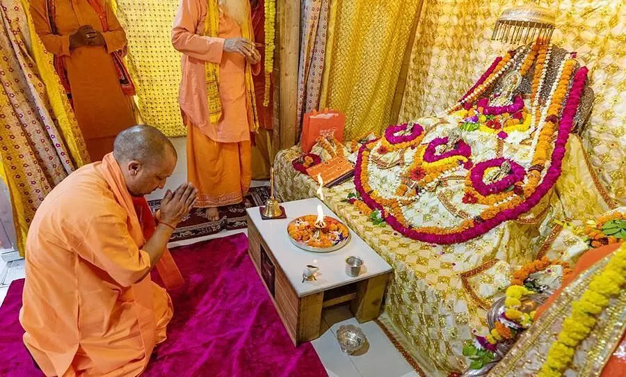 CM Yogi Adityanath will start work by placing first stone of the sanctum Tomorrow in Ayodhya