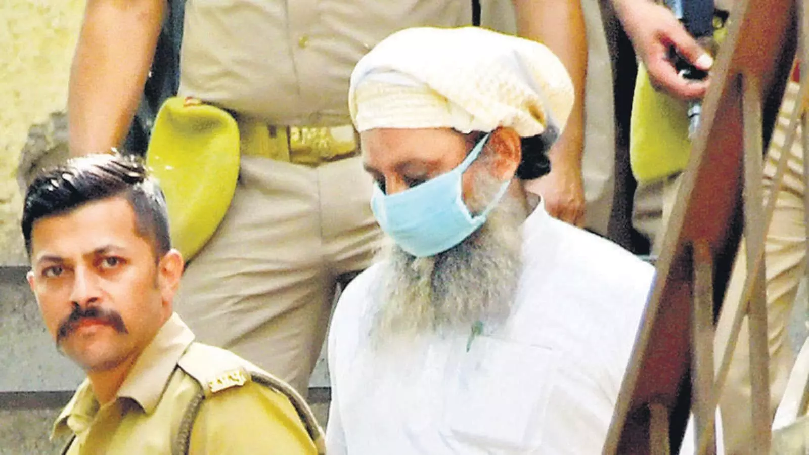 varanasi blast case terrorist waliullah sentenced to death ghaziabad court pronounced verdict