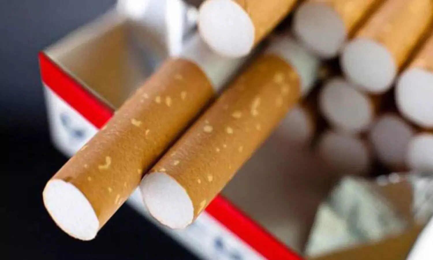 Canada: अब हर सिगरेट पर छपेगी चेतावनी, हर कश में डराएगी