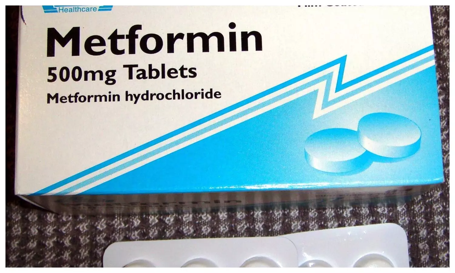 Metformin increases B12 in diabetes patients