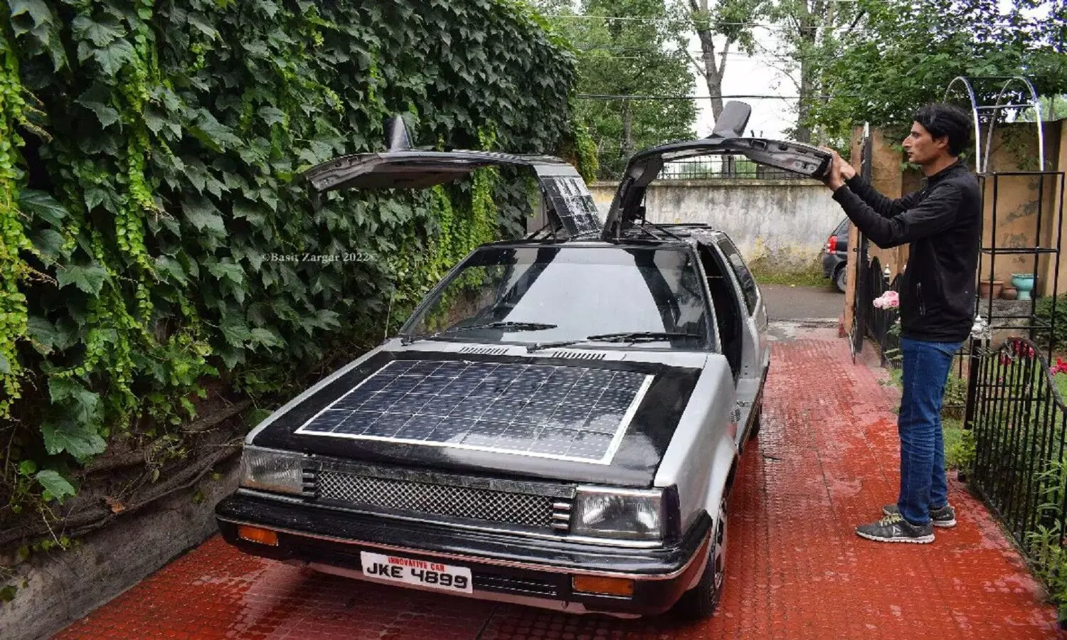 Solar Power Car In Kashmir