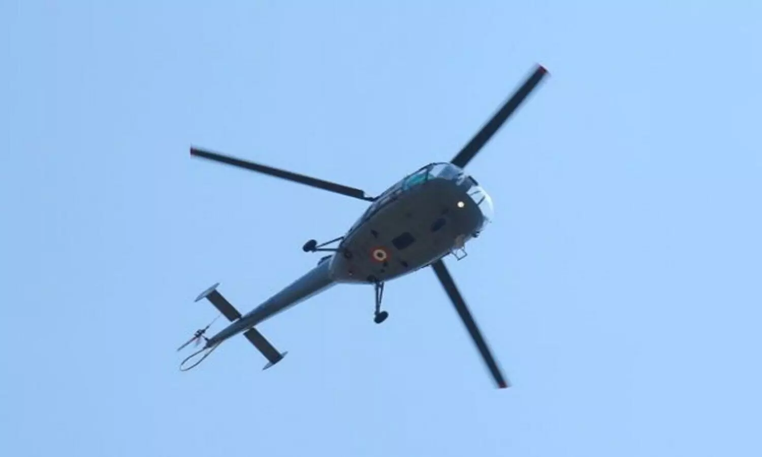 Mumbai: अरब सागर में हेलीकॉप्टर की इमरजेंसी लैंडिंग, अब तक 6 को बचाया गया, रेस्क्यू ऑपरेशन जारी