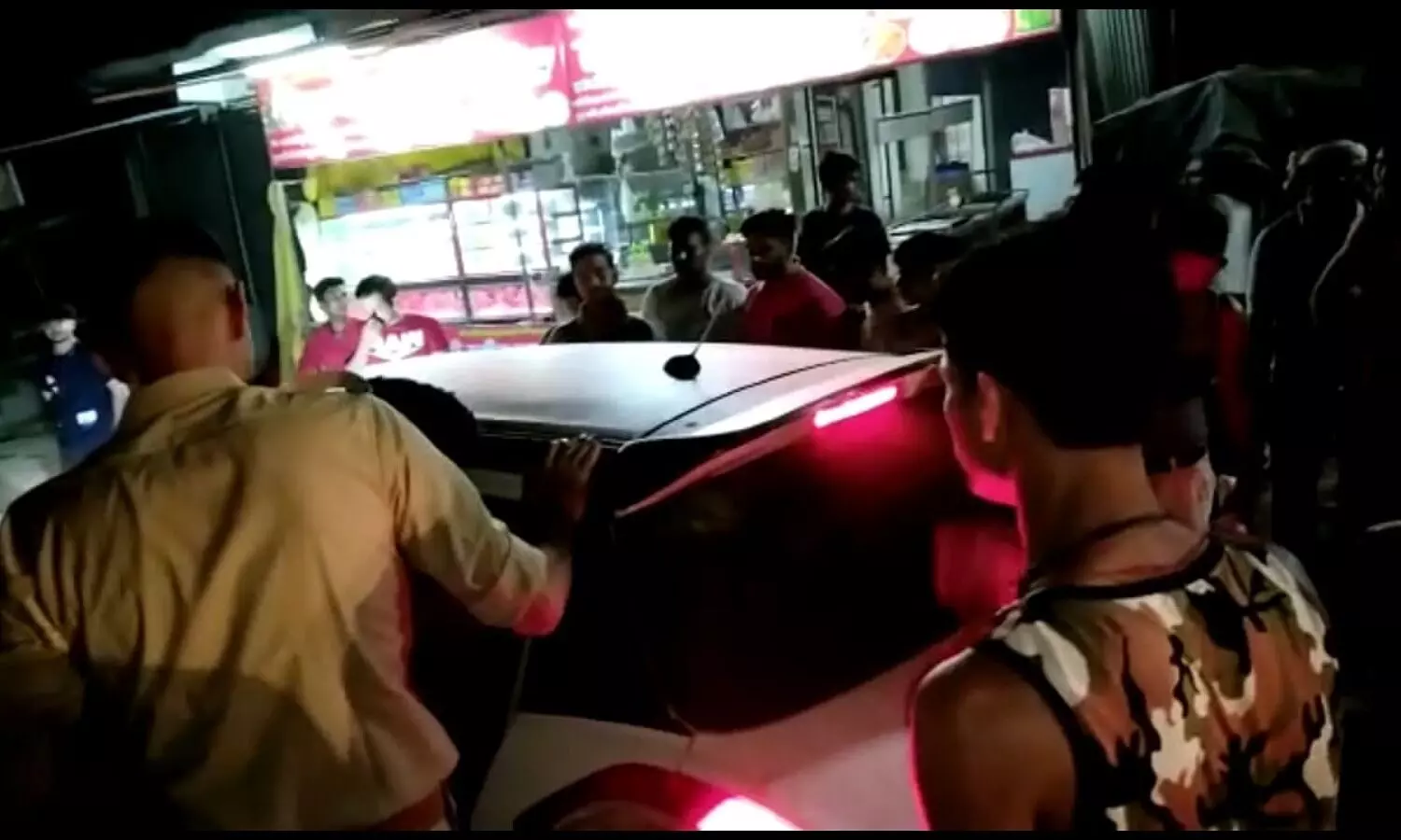 Encounter between police and miscreants in Kannauj