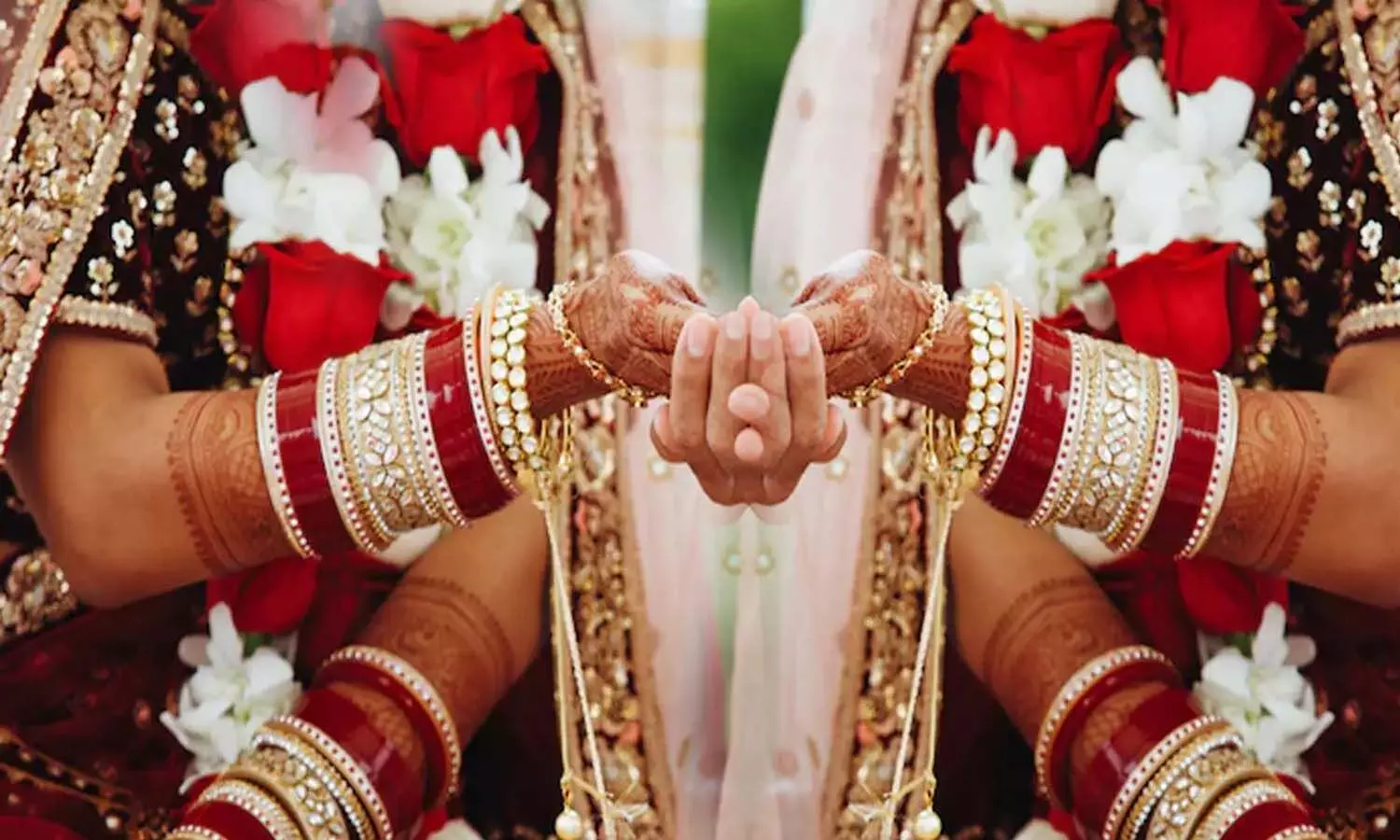 Meerut: Two girls adamant on getting married, the family members came to know about it, there was a ruckus