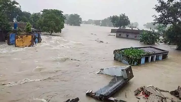 bihar flood 2022 water level of many rivers increased included kosi and gandak due to heavy rain in bihar