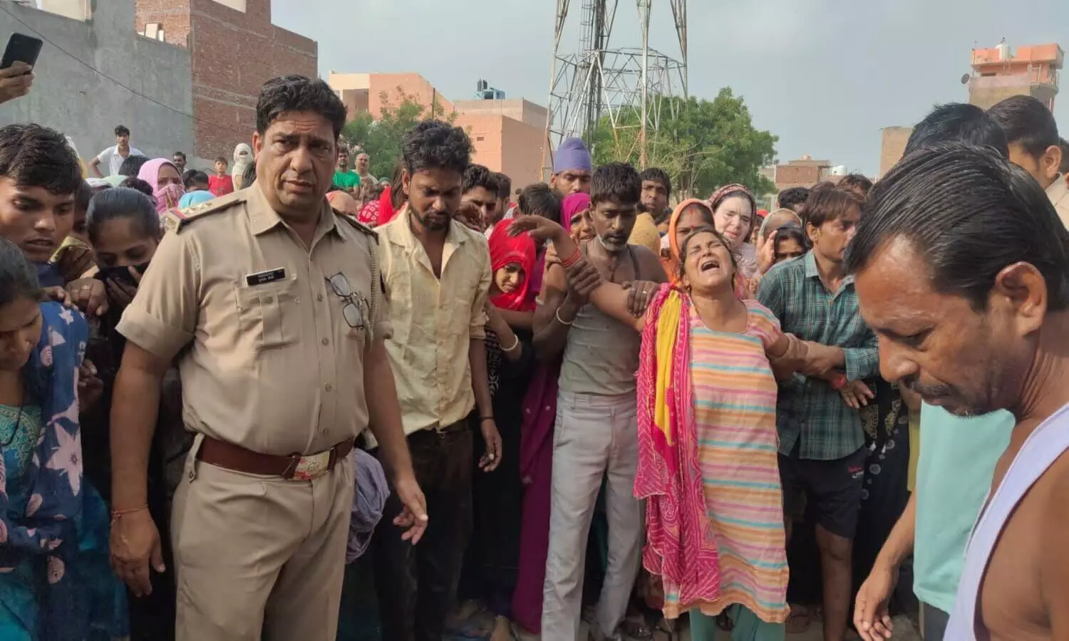 Bulandshahr News: 2 दिन से लापता महिला का शव नाले में मिला, परिजनों ने जताई हत्या की आशंका