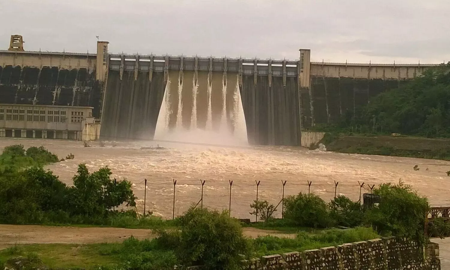 Rihand Dam (फोटो साभार- सोशल मीडिया)