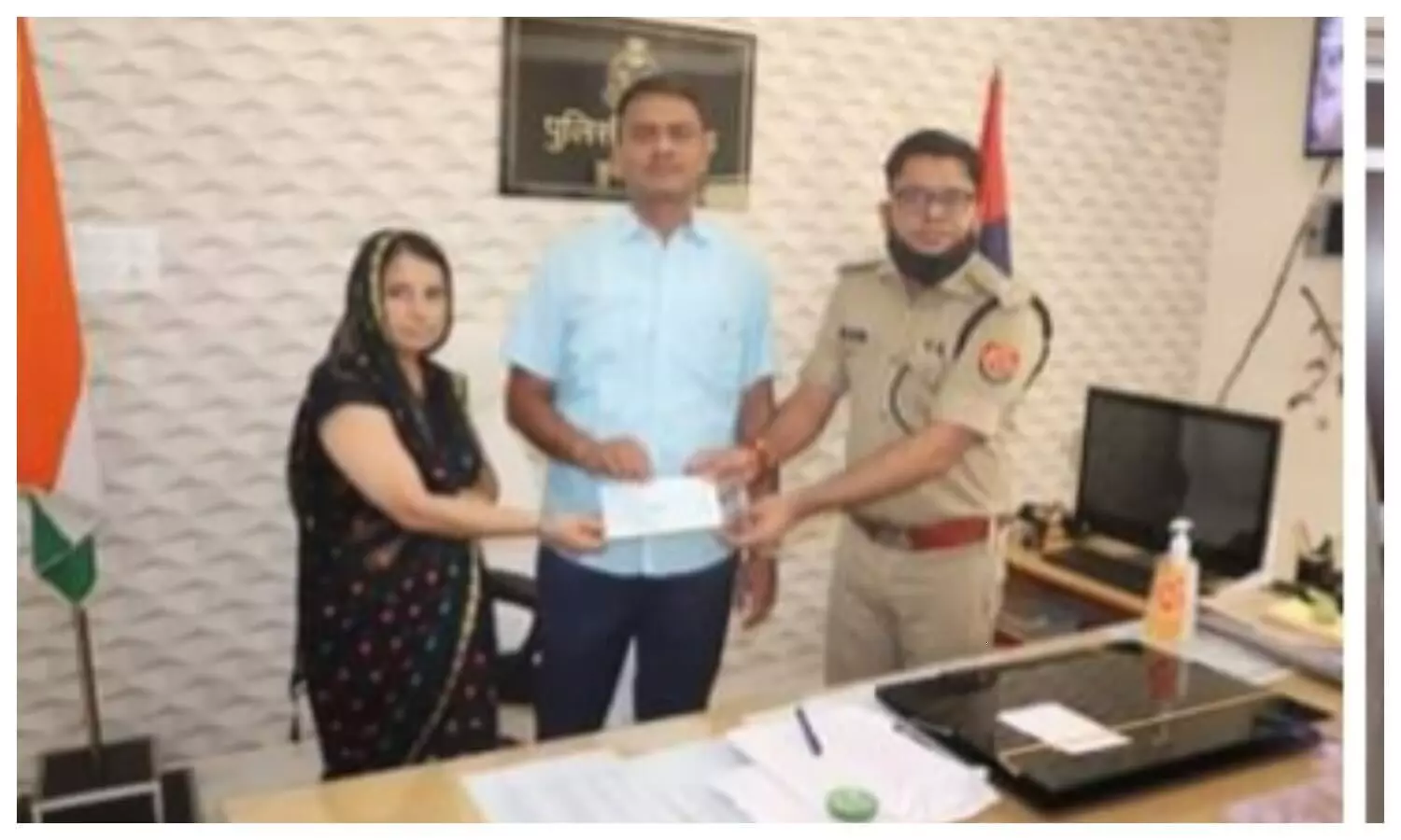 Kushinagar Police donated one day salary