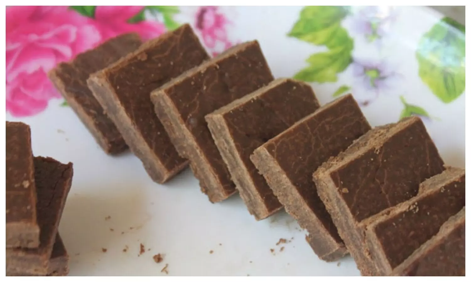 chocolate maida burfi on Raksha Bandhan 2022