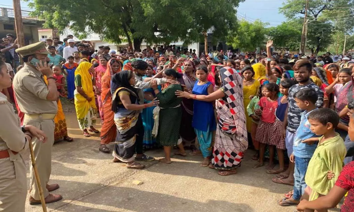 Anger erupted over the body of a young man who went to a friends house in Sonbhadra, accused of disturbances in the PM