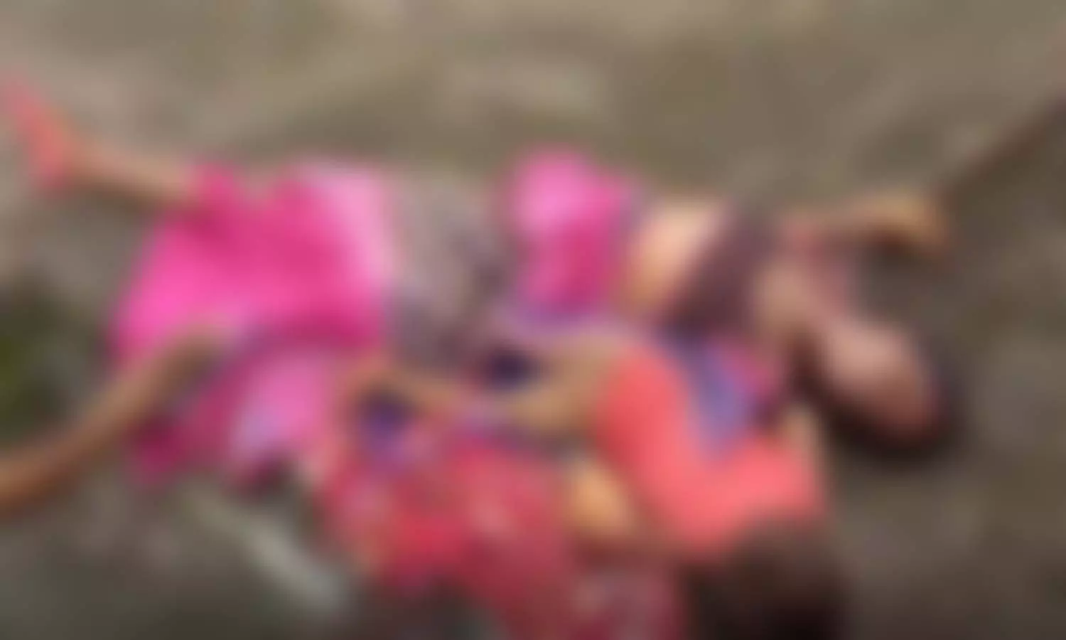 Jhansi News: गर्भवती महिला समेत डेढ़ साल के बच्चे की करंट लगने से मौत, सुबह छत से आ रहे थे नीचे