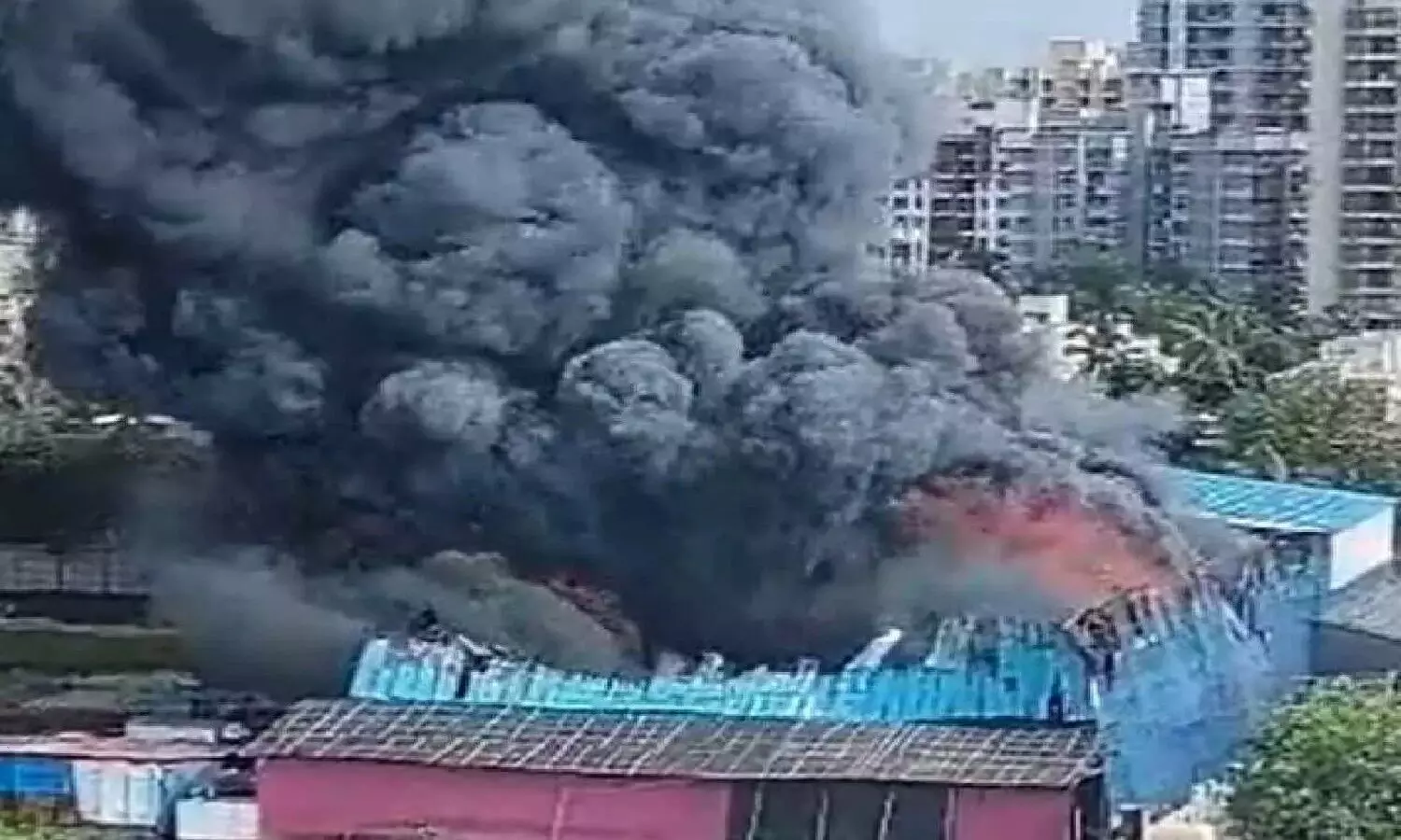 Fire breaks out in Andheri film studio