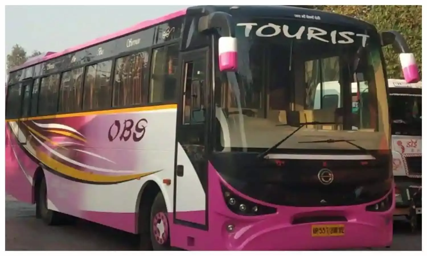Tourist bus in Gorakhpur