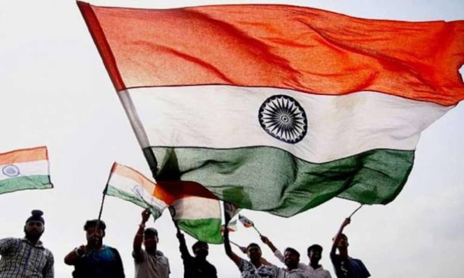 Har Ghar Tiranga: Know who got the right to hoist the tricolor, put on a cap from house to house