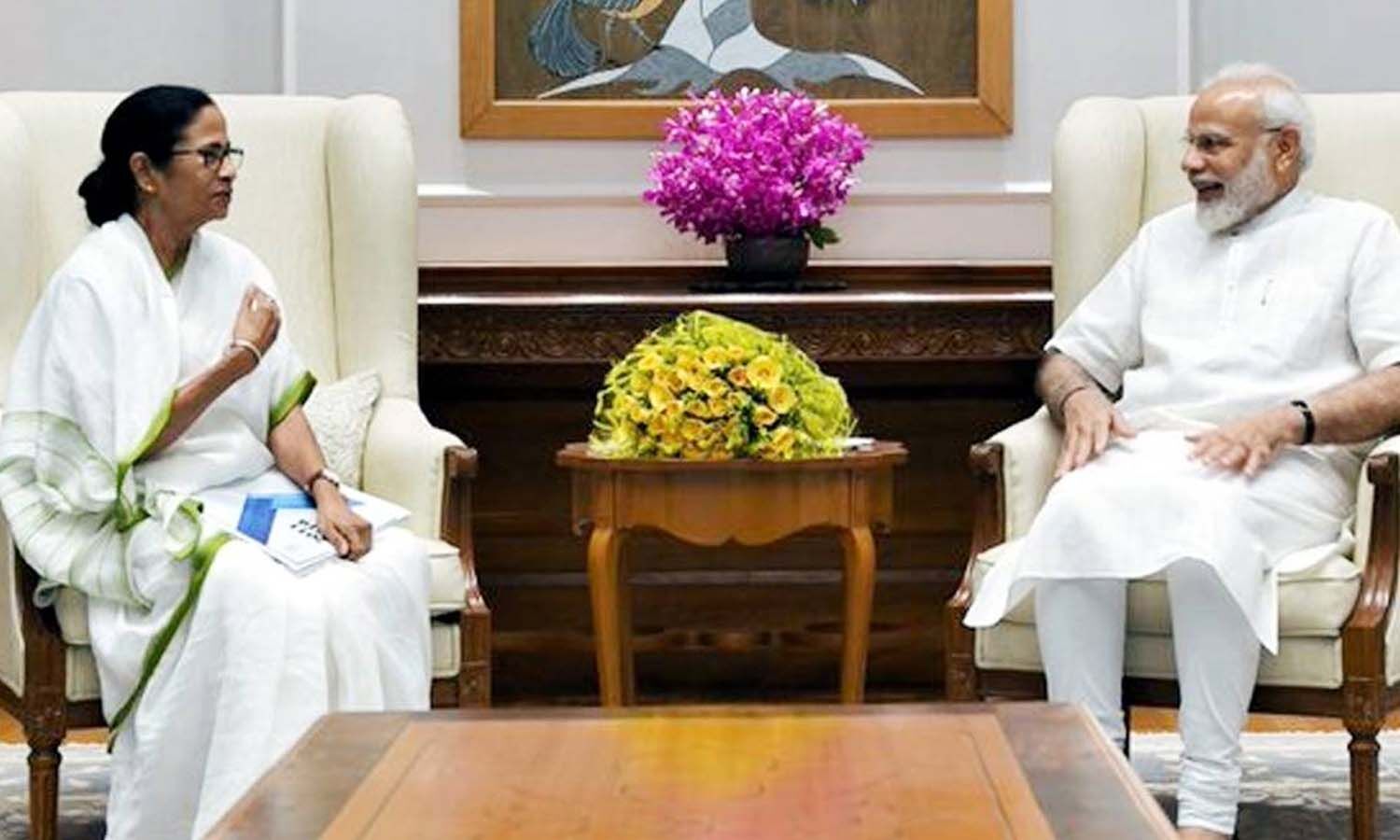 Mamata Meets PM Modi: Bengal CM meets PM Modi, demands release of Rs 100 crore outstanding central fund