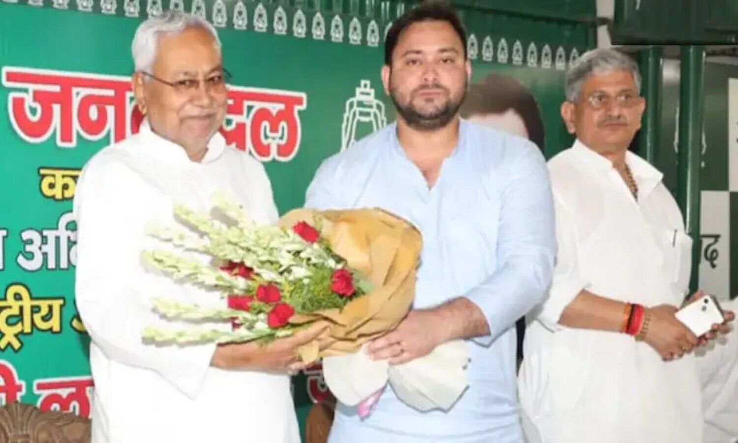 Bihar Political Crisis: Uncle-nephew government again in Bihar, Nitish will take oath of CM for the 8th time today, Tejashwi will be Deputy CM