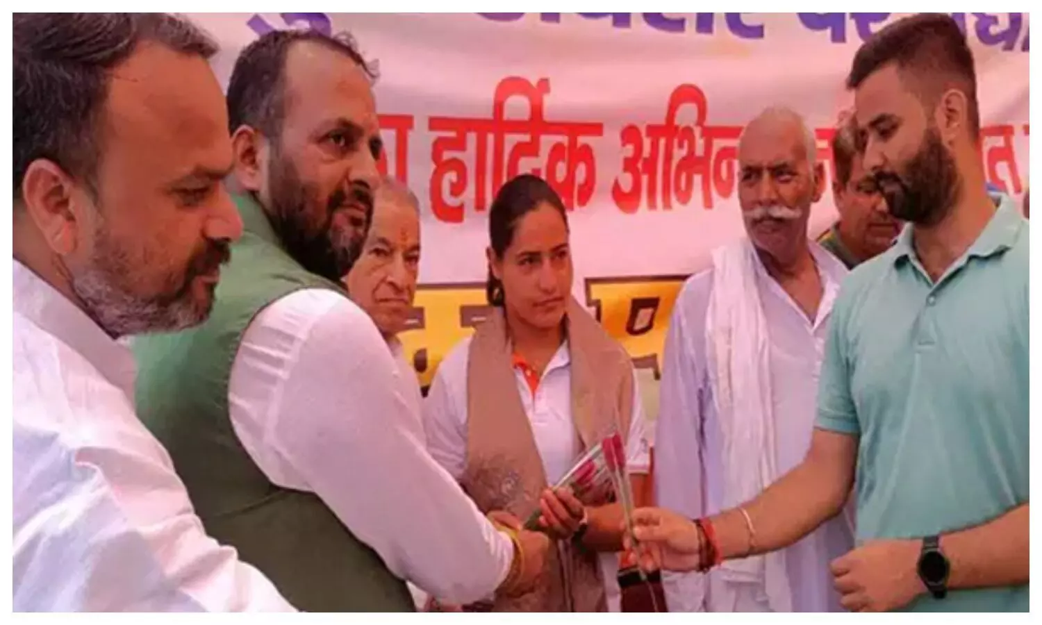 Annu Rani bronze medalist in Commonwealth Games received a warm welcome in Meerut