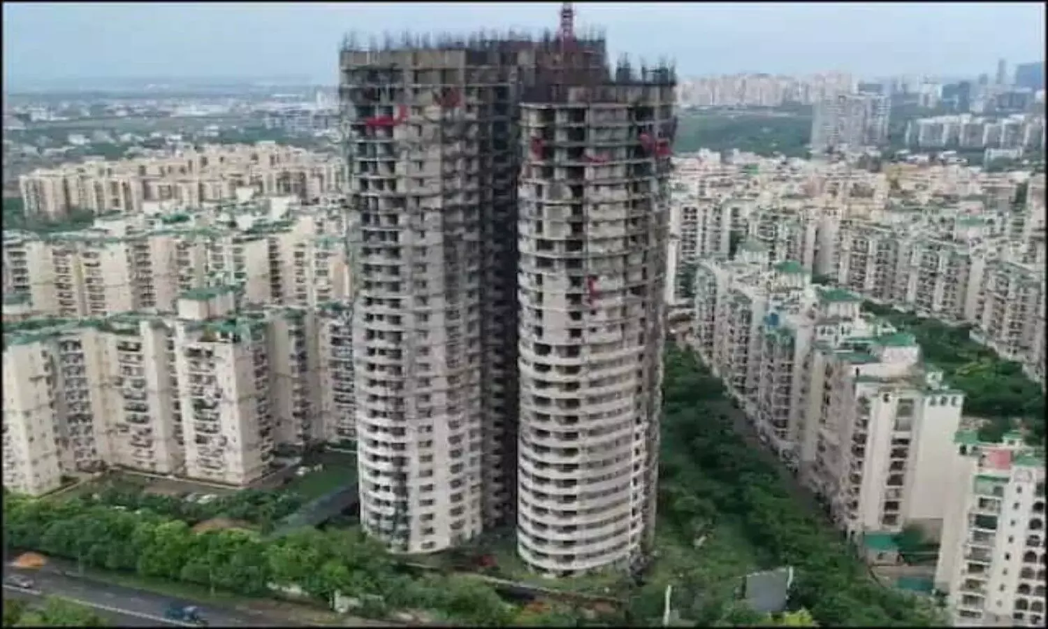 Twin Tower Noida