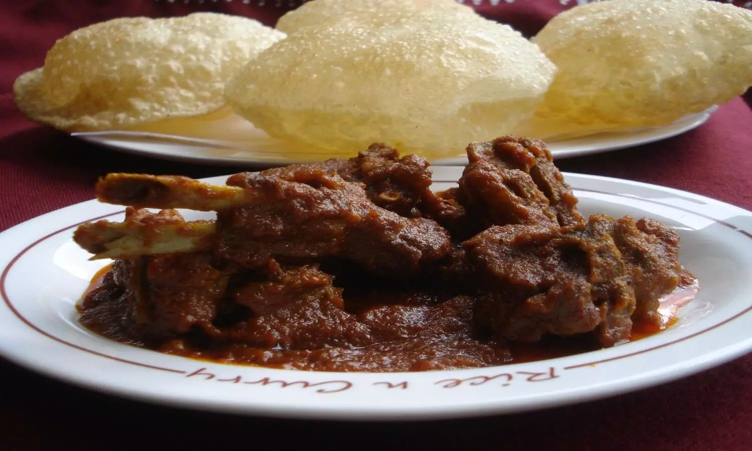 Kolkata Famous Food: कोलकाता का स्वादिष्ट खाना, इस खाने को आजमाने के लिए हैं ये बेहतरीन 5 जगहें