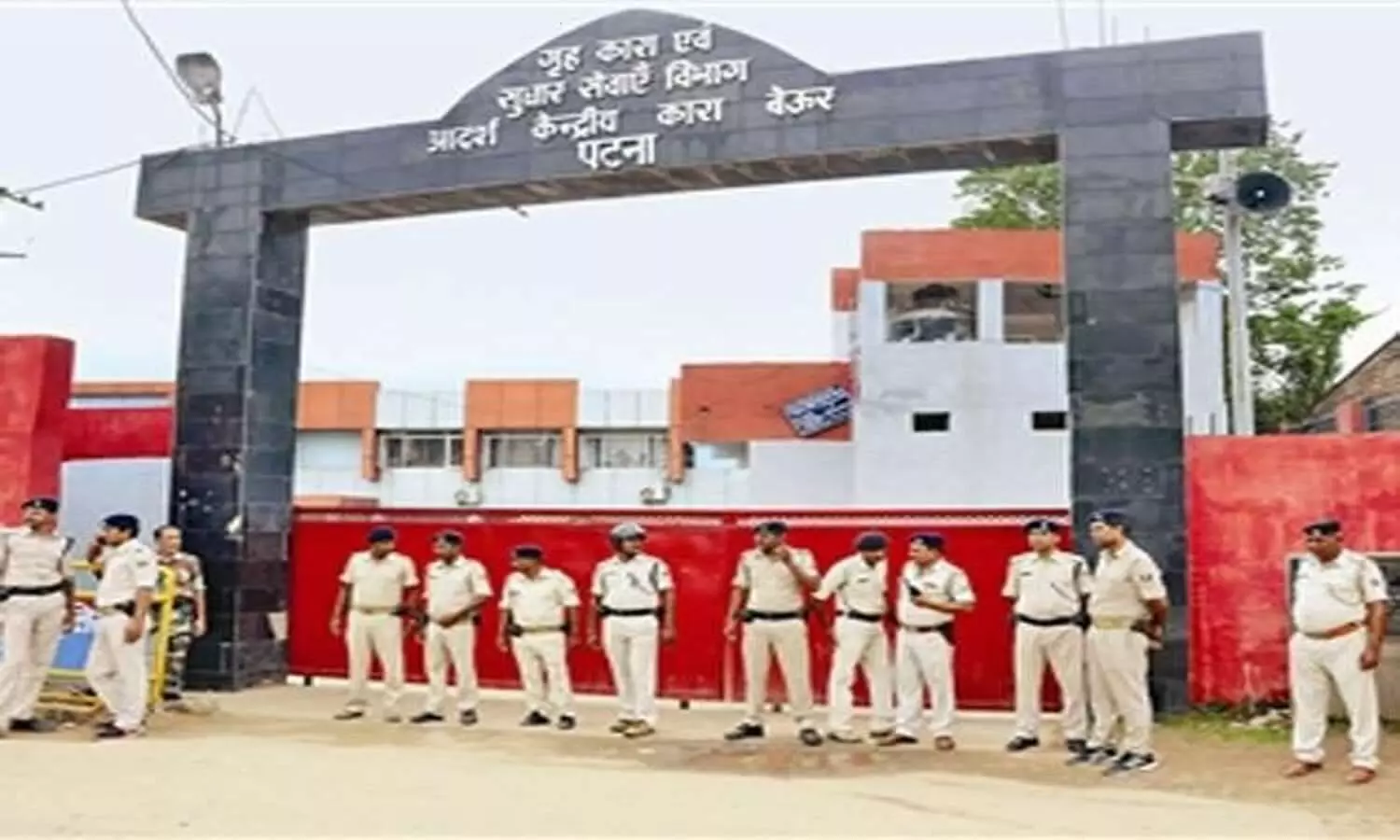 Two groups of prisoners fight in Beur Jail