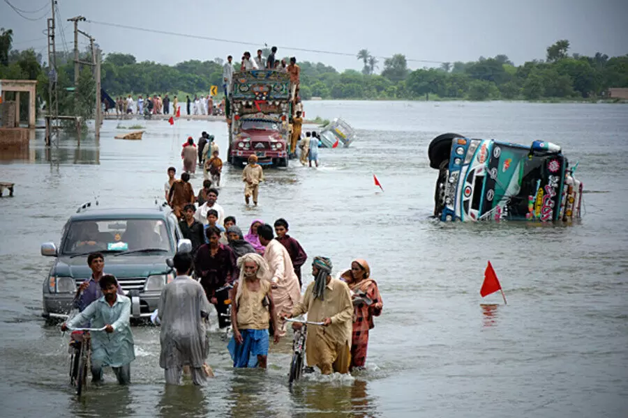 national emergency declares in pakistan 937 people killed in flood related incidents