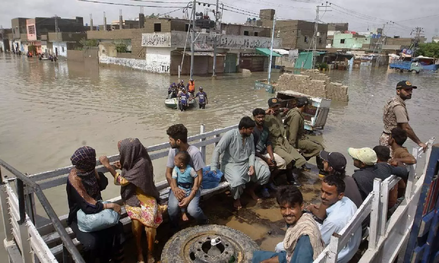 Floods in Pakistan news