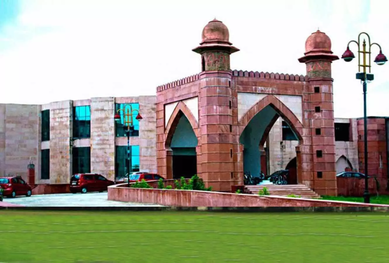 KMC Language University Lucknow