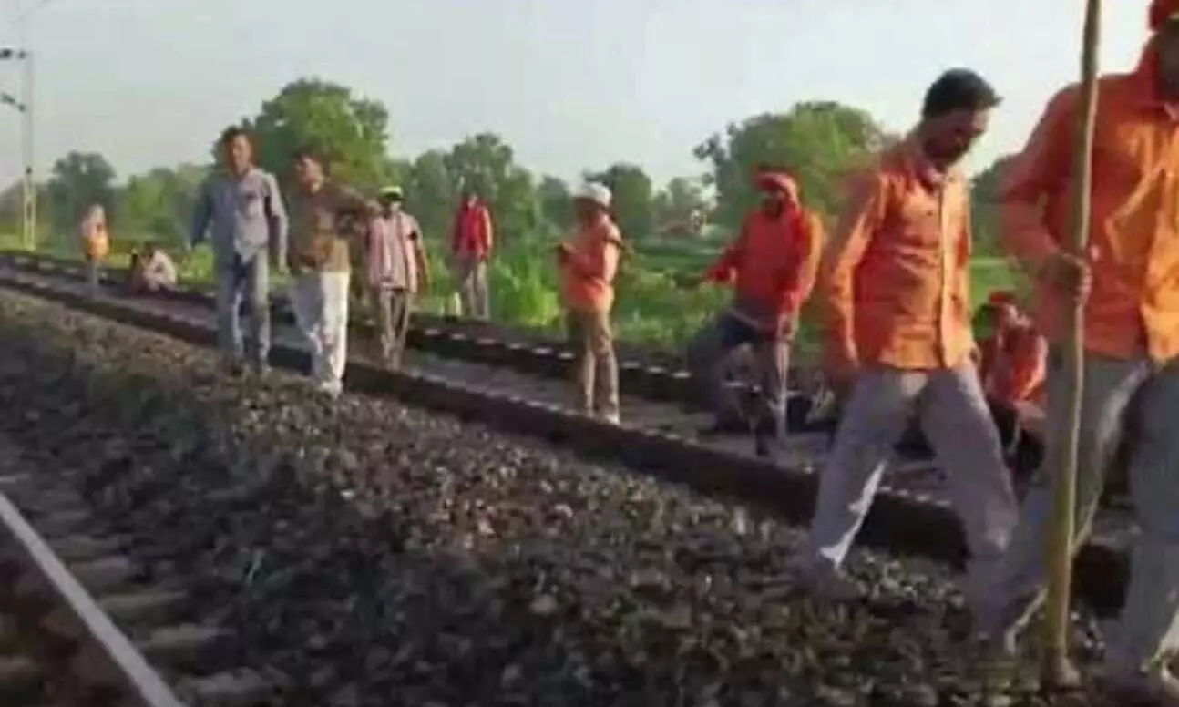 a old man found injured side of shikohabad railway track in firozabad