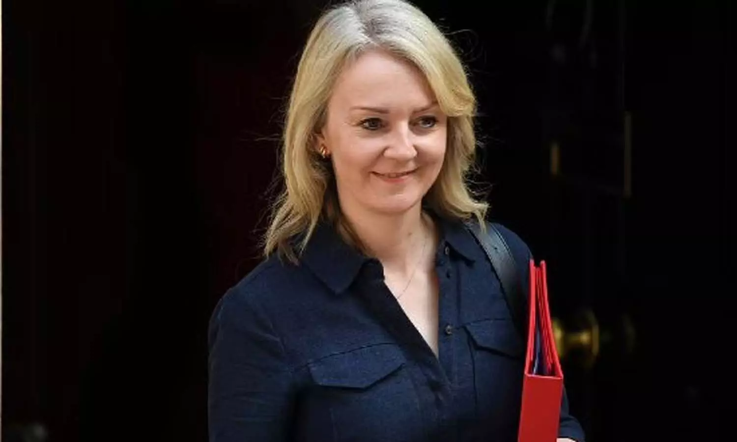 Liz Truss will be the new Prime Minister of Britain, will meet the Queen tomorrow