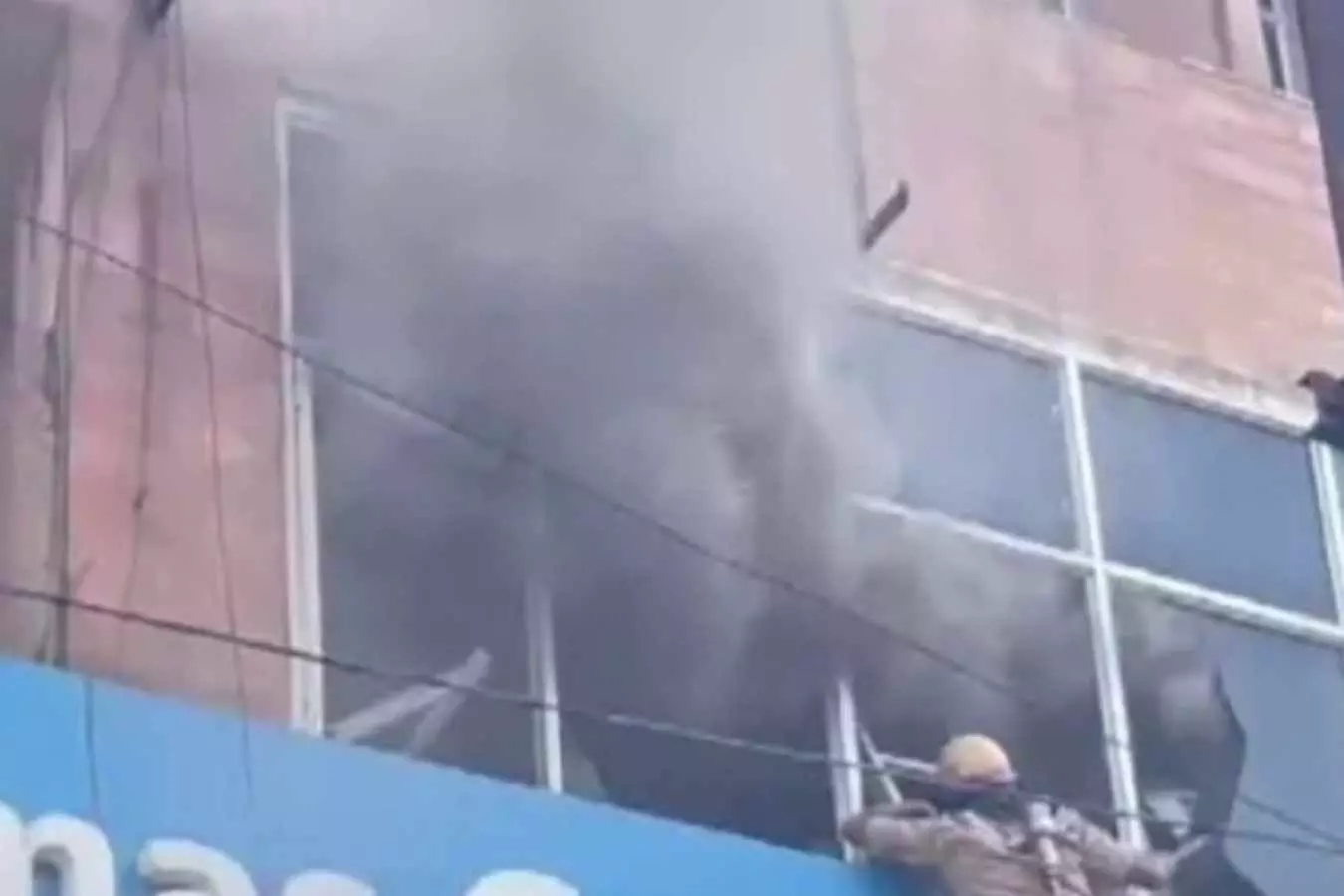 massive fire broke out in three storey building in noida sector 18 fire rescued 15 people