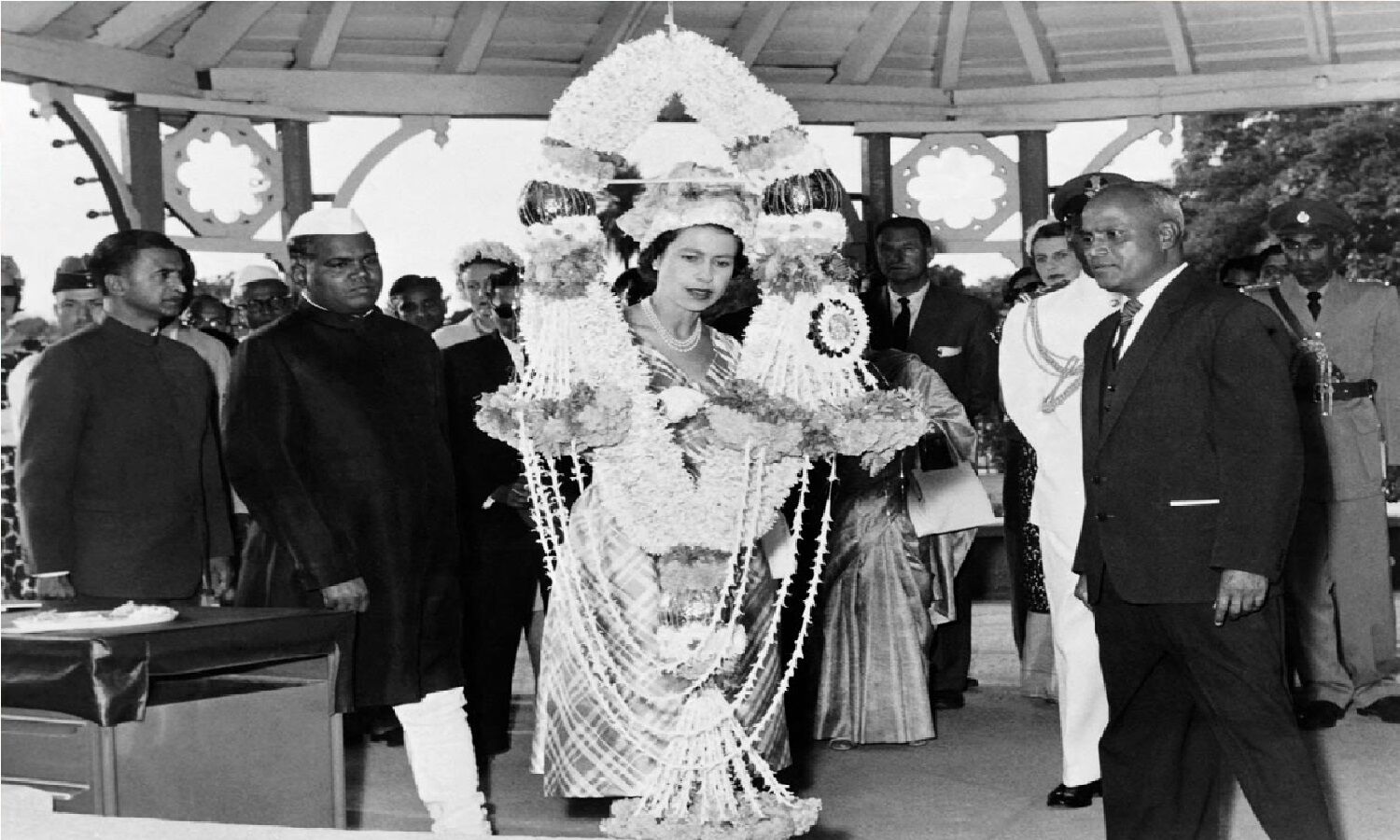 Queen Elizabeth’s First Visit to India: Queen Elizabeth’s First Visit to India