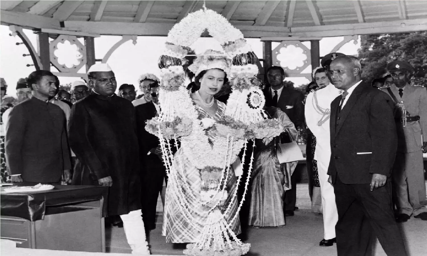 Queen Elizabeths First Visit to India