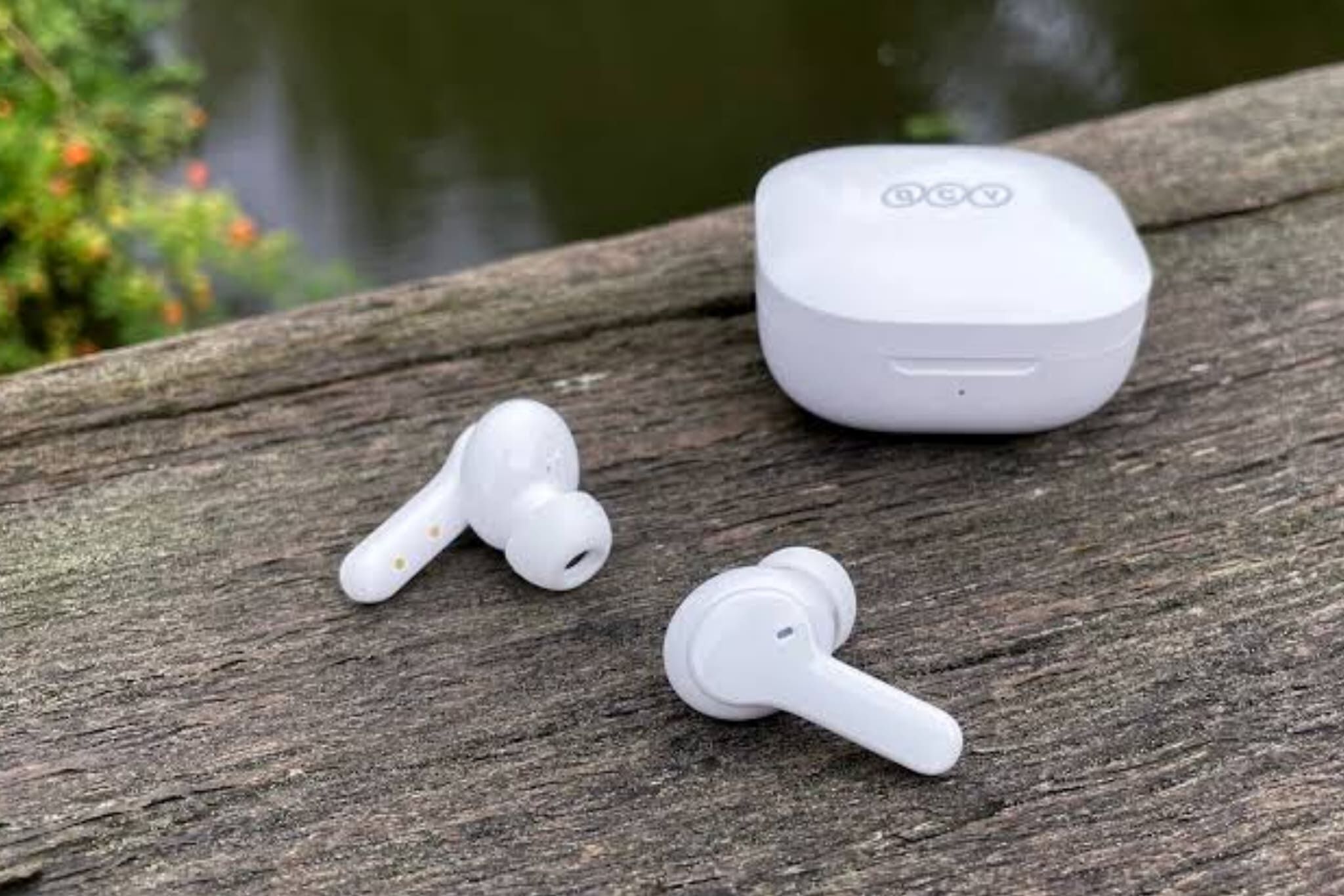 Best Earbuds Under Rs 1000: Earbuds from many brands including Mivi and Croma available under Rs 1000, see list