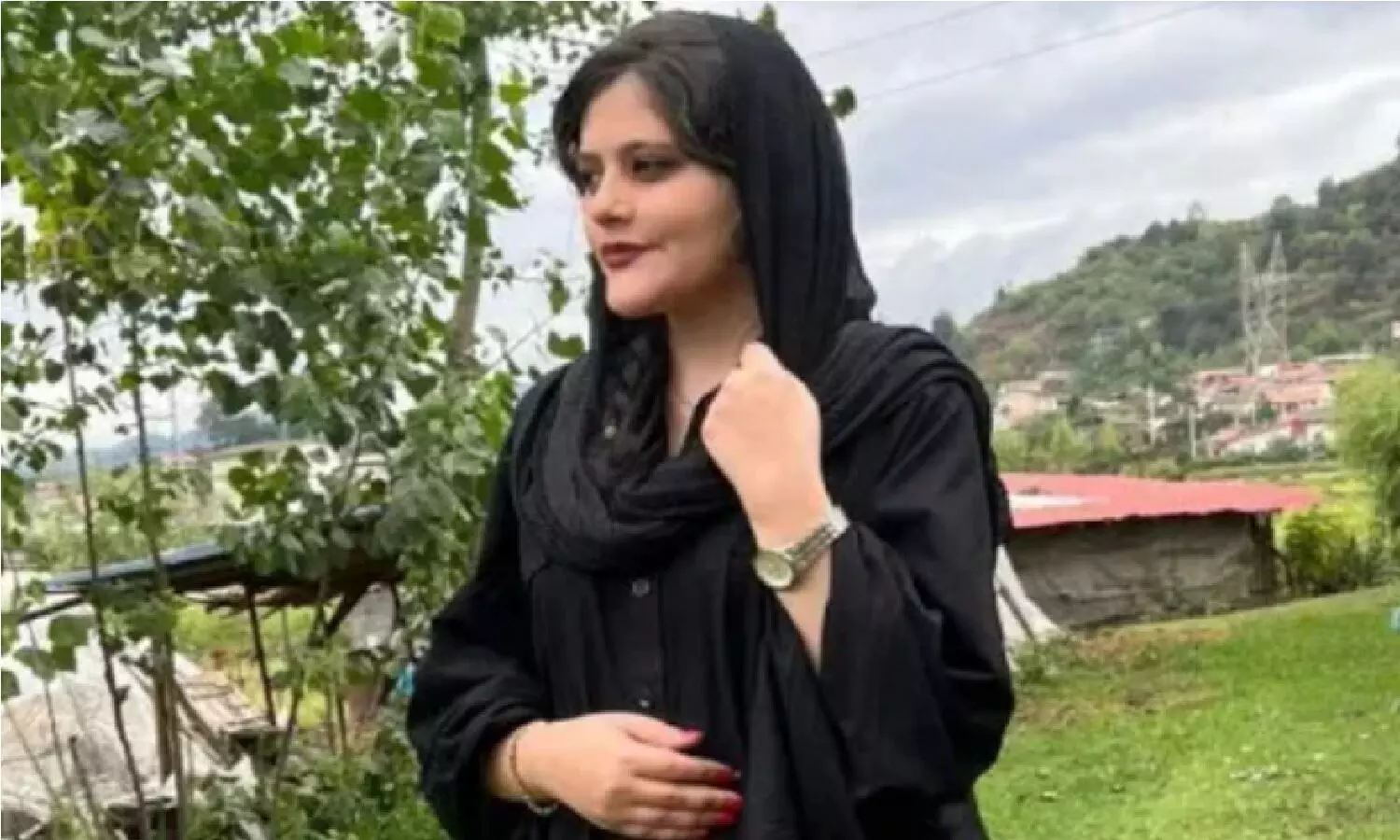 mahisa amini iranian woman (Social Media)