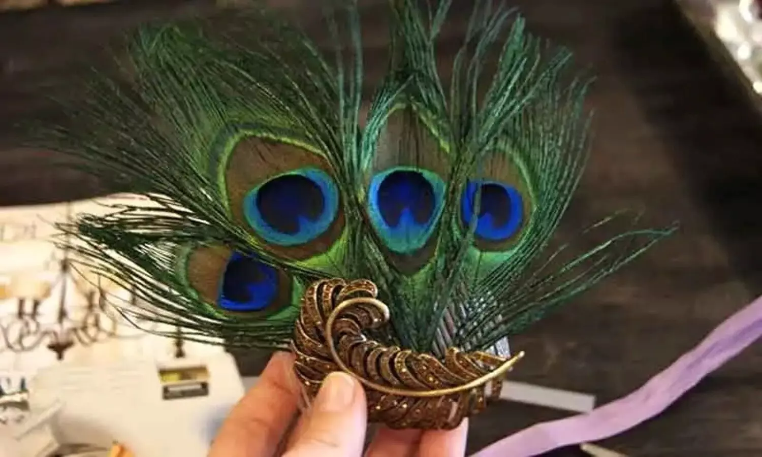 Peacock Feathers Benefits