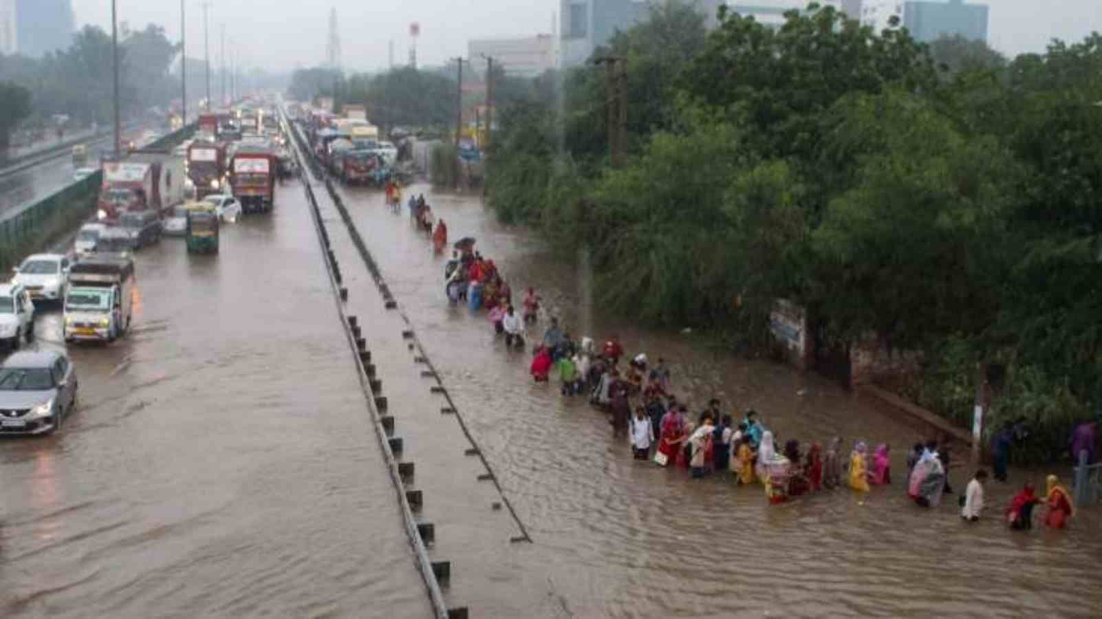 Heavy Rain in Delhi: The ‘rain of disaster’ continues in Delhi, see how the capital is sinking