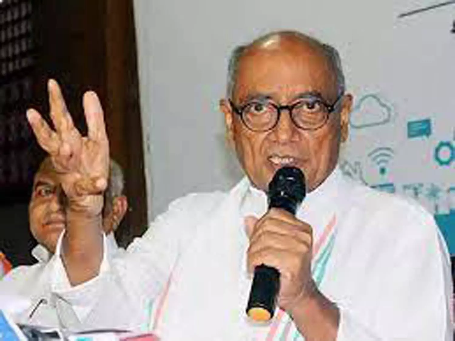 Former CM Digvijay Singh