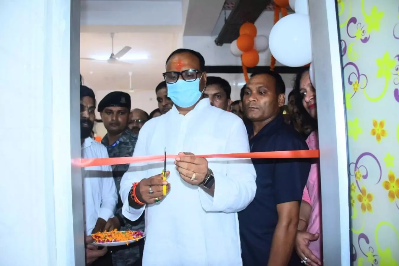 Lucknow News Brajesh Pathak inaugurated Gyano OPD and registration counter Lok Bandhu Hospital