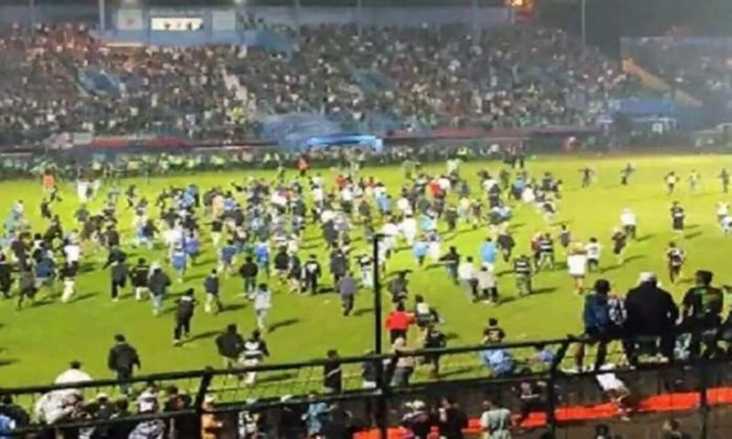 Indonesia violence in football match